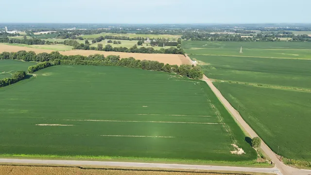a view of a tennis court