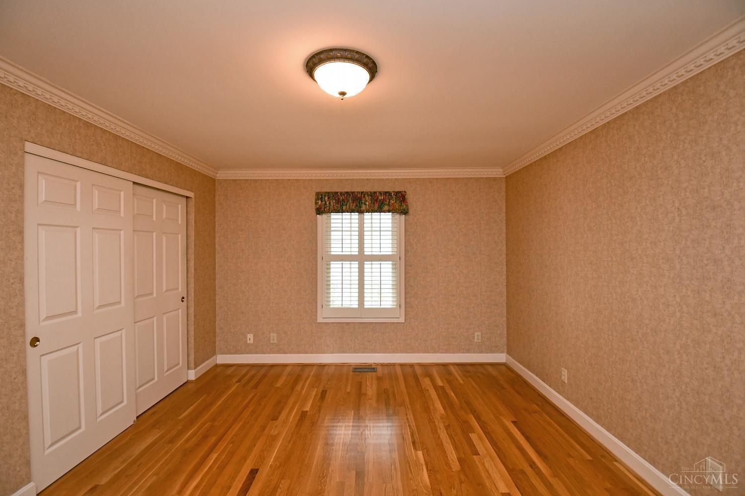 8849 Montgomery Road Cincinnati, OH 45236 - Photo 23 of 43