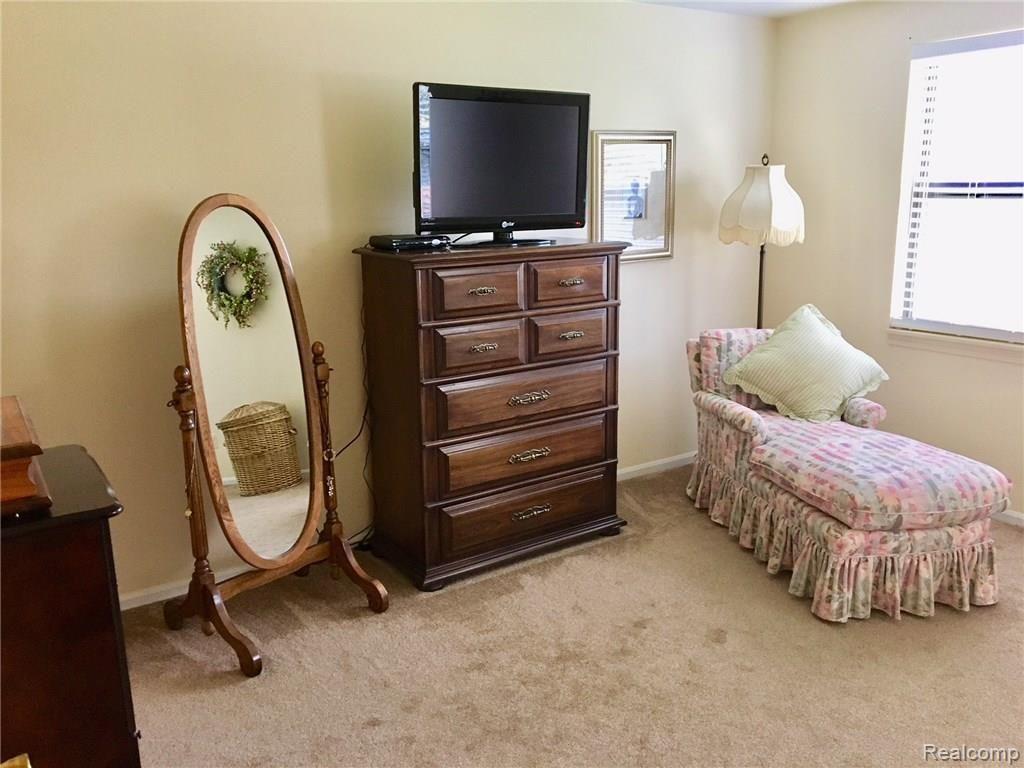 4610 Rochester Road Royal Oak, MI 48073 - Photo 9 of 26
