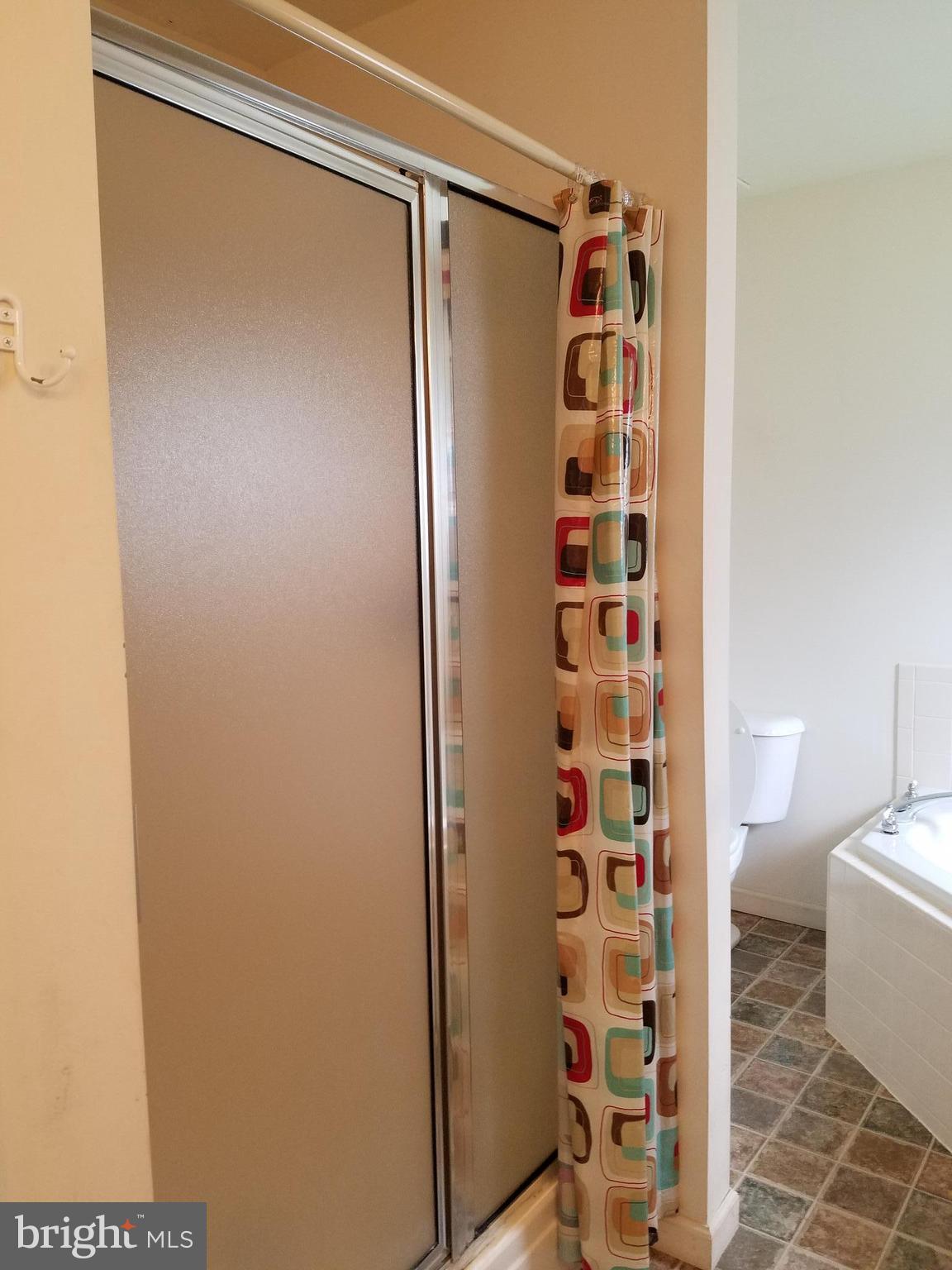13837 Post Oak Road Spotsylvania, VA 22551 - Photo 25 of 30 Bath (Master) separate shower