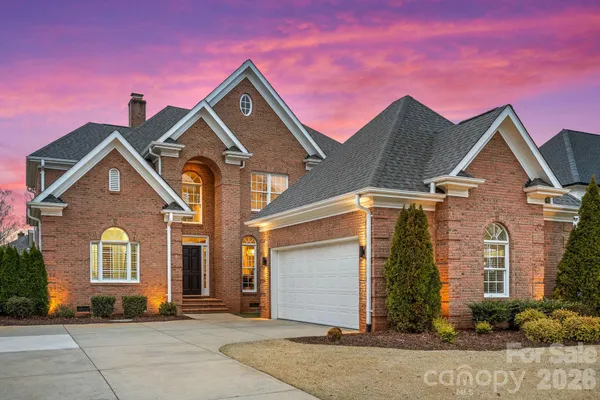 $1,395,000 | 7604 Windaliere Drive, Cornelius, NC 28031