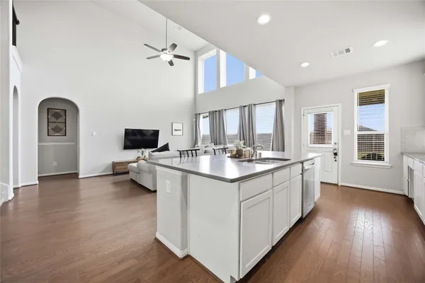 $579,999 | 7606 Cottonwood Falls Drive, Spring, TX 77379