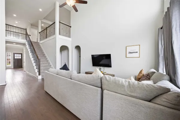 $579,999 | 7606 Cottonwood Falls Drive, Spring, TX 77379