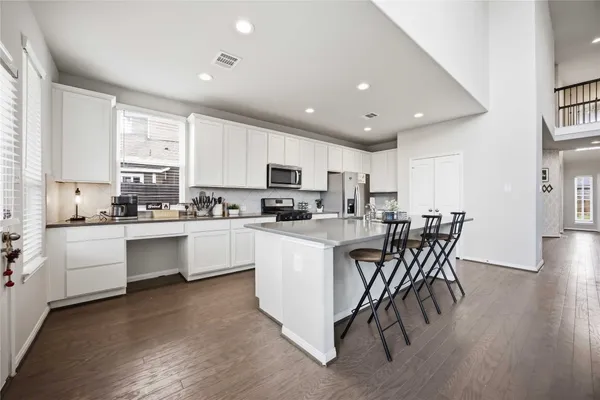 $579,999 | 7606 Cottonwood Falls Drive, Spring, TX 77379