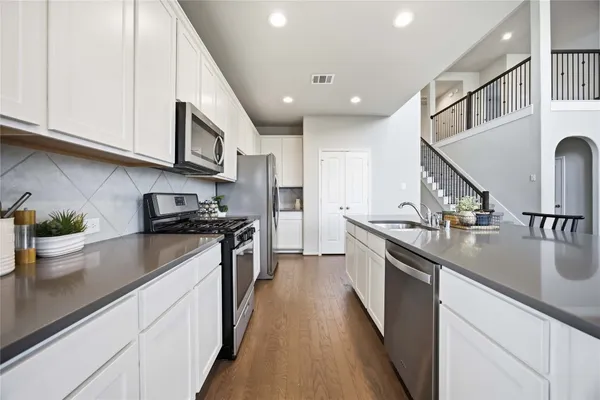 $579,999 | 7606 Cottonwood Falls Drive, Spring, TX 77379