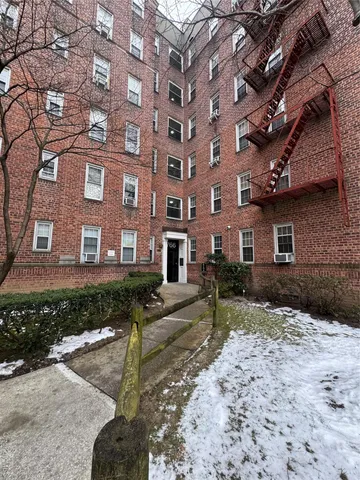 $110,000 | 766 Bronx River Road, Unit B64, Bronxville, NY 10708