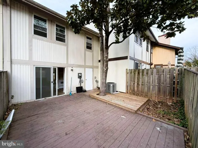 $2,499 | 5421 Crossrail Drive, Burke, VA 22015