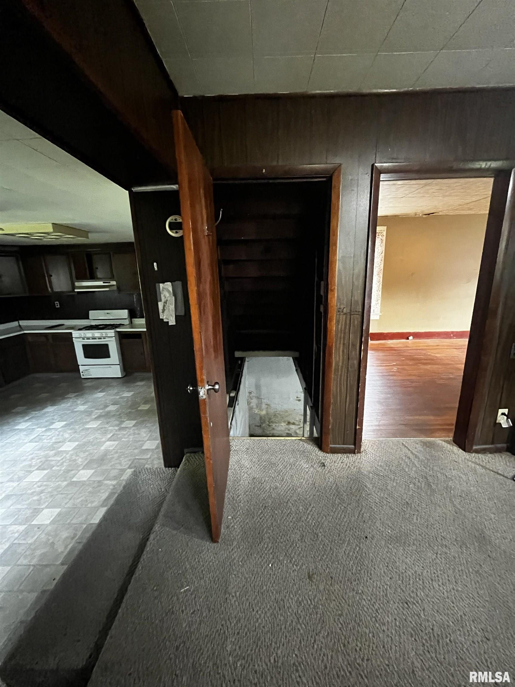 2824 South 16th Street Springfield, IL 62703 - Photo 10 of 32 Gallery Image 10