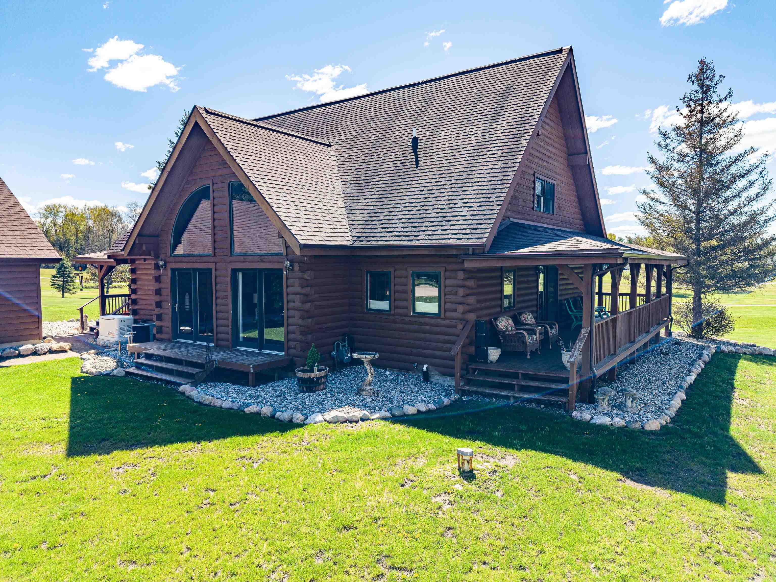 5592 Linksview Way Gladwin, MI 48624 - Photo 1 of 74