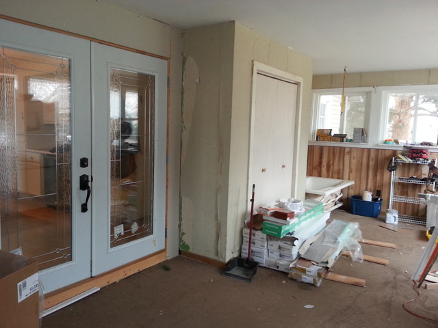 1453 Houghtby Road Shabbona, IL 60550 - Photo 6 of 22 a room with gym equipment and a glass door shower