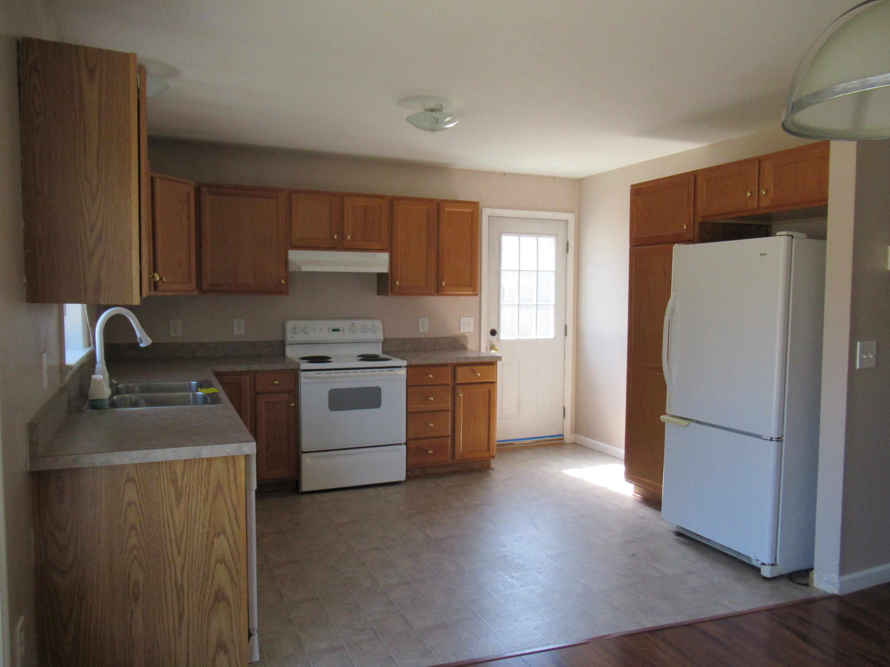 366 Middle Road Dresden, ME 04342 - Photo 2 of 36 IMG_8154