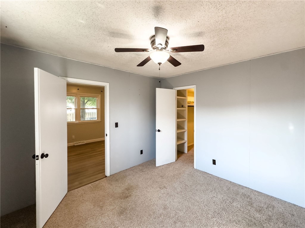 701 West Rustic Street Robinson, IL 62454 - Photo 23 of 36