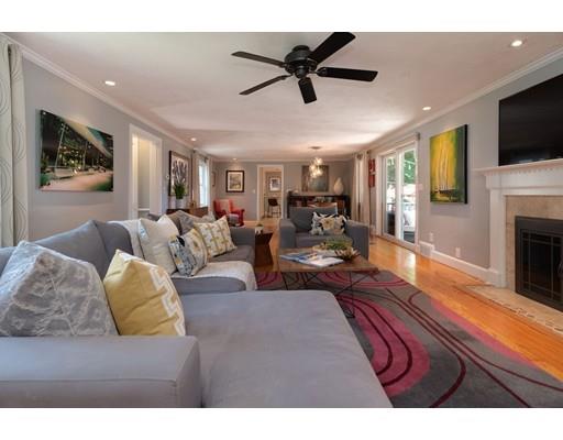 8 Laurel Road Lynnfield, MA 01940 - Photo 13 of 31