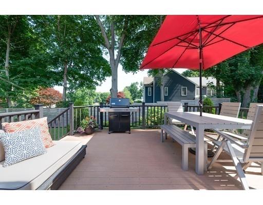 8 Laurel Road Lynnfield, MA 01940 - Photo 6 of 31