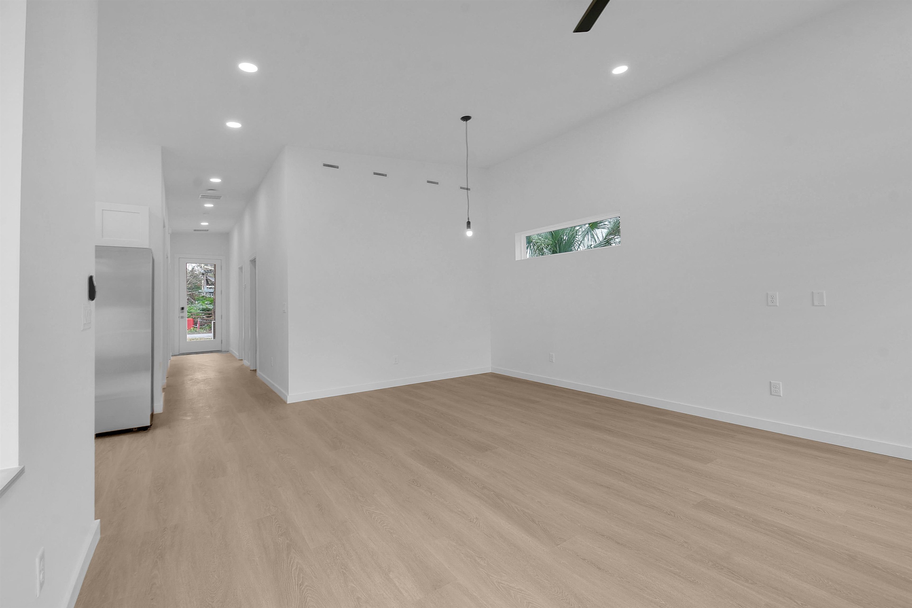 541 Columbus Street St. Augustine, FL 32084 - Photo 11 of 26 a view of an empty room