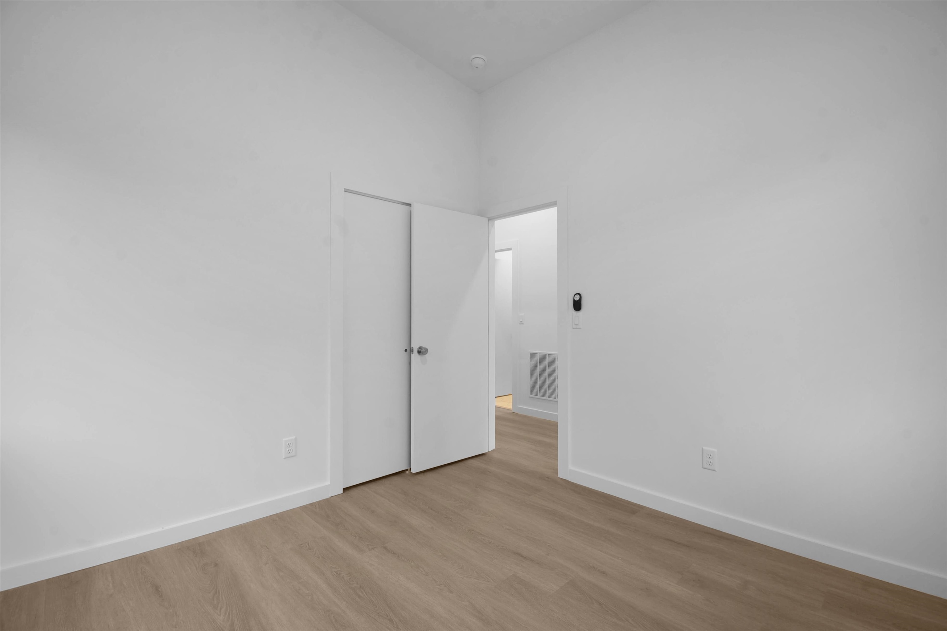 541 Columbus Street St. Augustine, FL 32084 - Photo 16 of 26 a view of an empty room