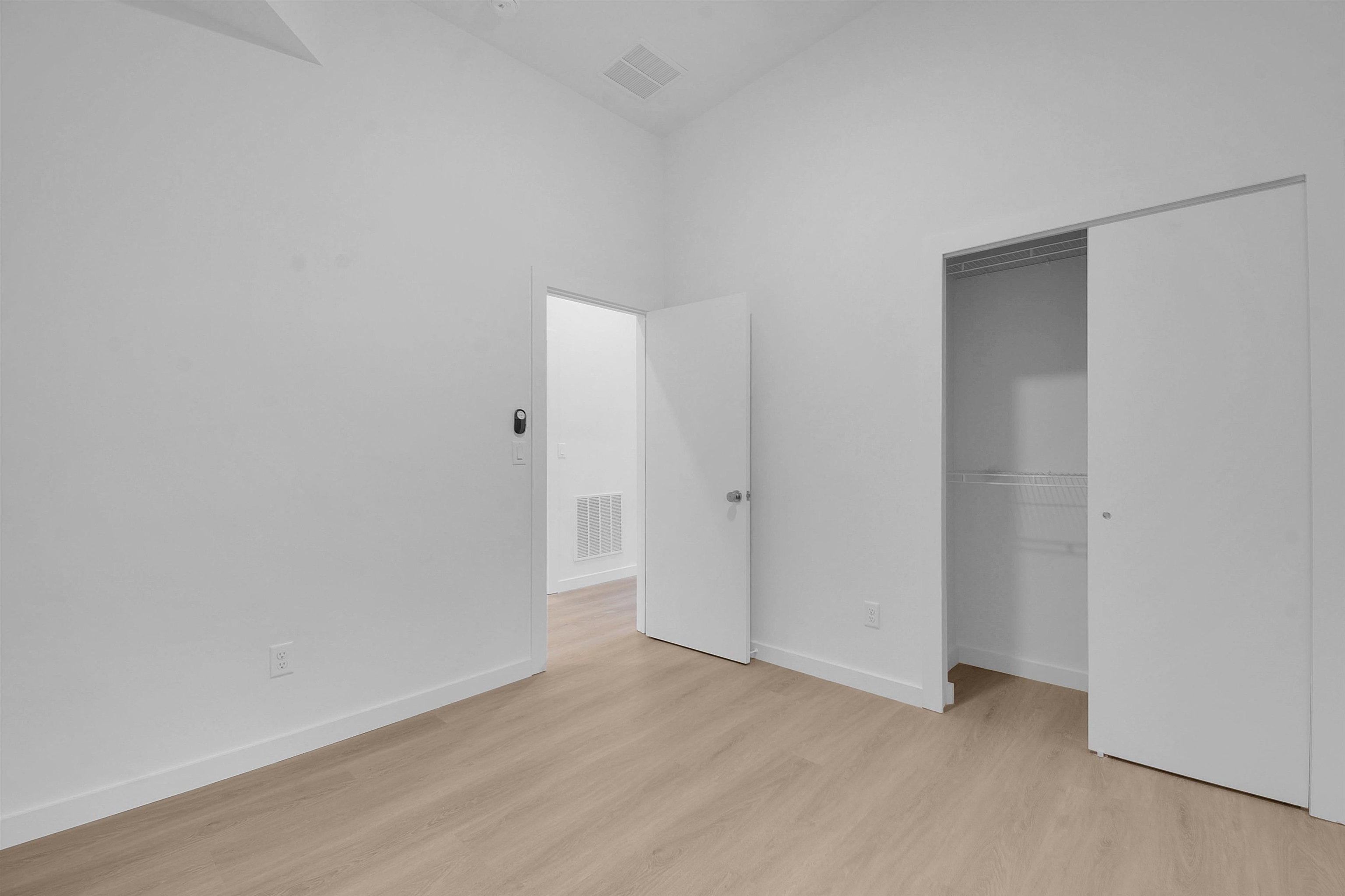 541 Columbus Street St. Augustine, FL 32084 - Photo 17 of 26 a view of an empty room