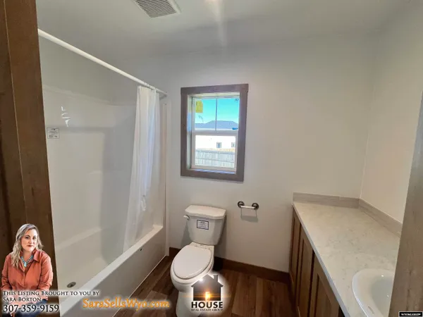 $92,000 | 401 South Russell Avenue, Douglas, WY 82633