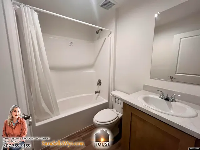 $92,000 | 401 South Russell Avenue, Douglas, WY 82633