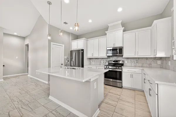 $2,500 | 9442 Starlight Oak Drive, Missouri City, TX 77459