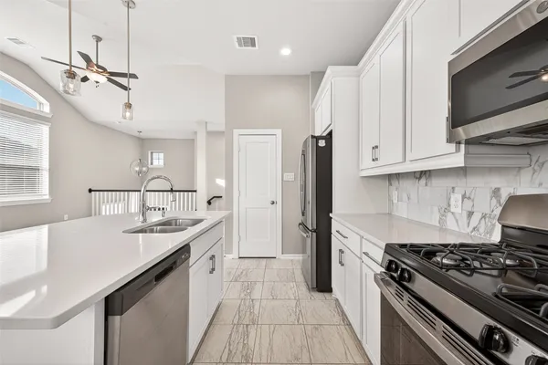 $2,500 | 9442 Starlight Oak Drive, Missouri City, TX 77459