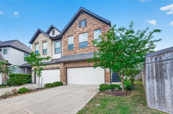 $2,500 | 9442 Starlight Oak Drive, Missouri City, TX 77459