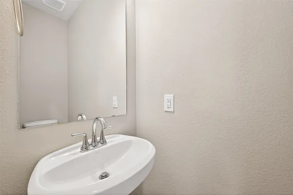 $2,500 | 9442 Starlight Oak Drive, Missouri City, TX 77459