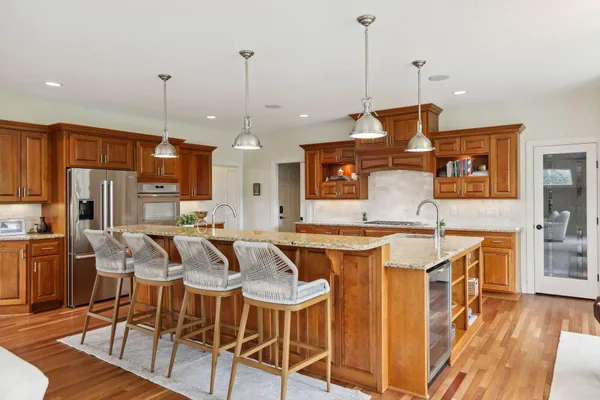 $1,550,000 | 5729 Linden Avenue North, Lake Elmo, MN 55042