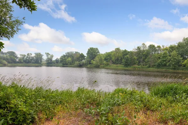 $1,550,000 | 5729 Linden Avenue North, Lake Elmo, MN 55042