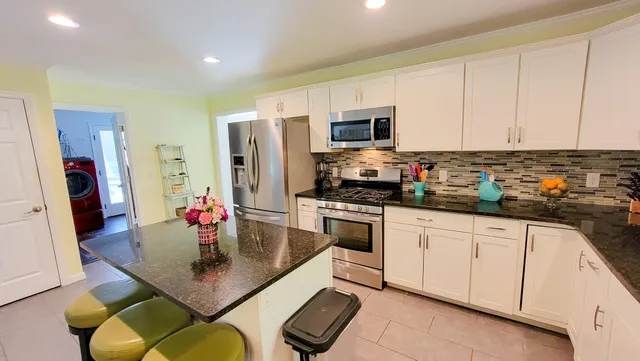 $577,000 | 328 Sandy Springs Circle, Walterboro, SC 29488