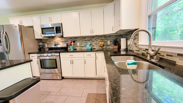 $577,000 | 328 Sandy Springs Circle, Walterboro, SC 29488