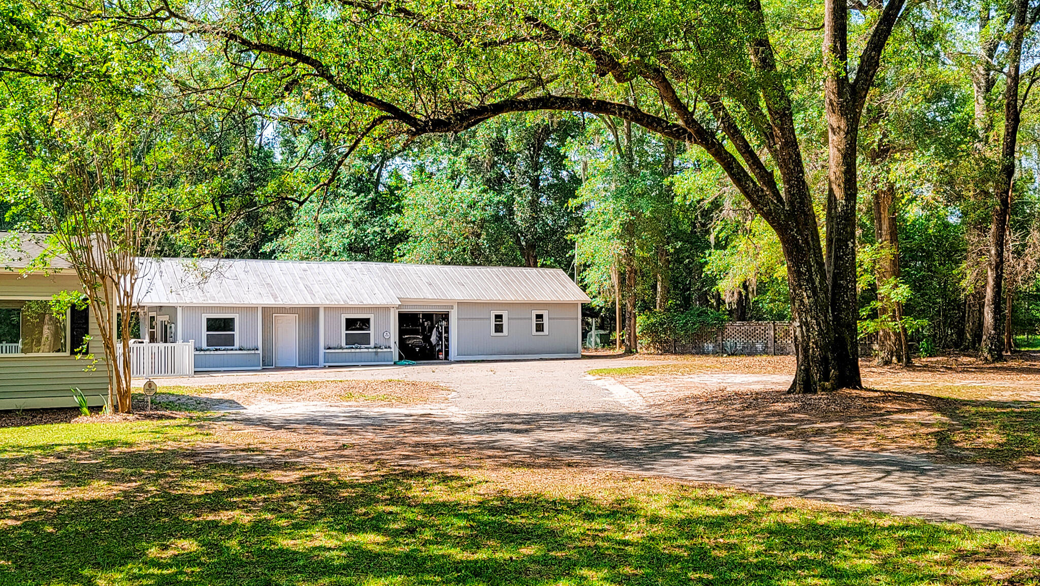 328 Sandy Springs Circle Walterboro, SC 29488 - Photo 20 of 26 20220505_103801