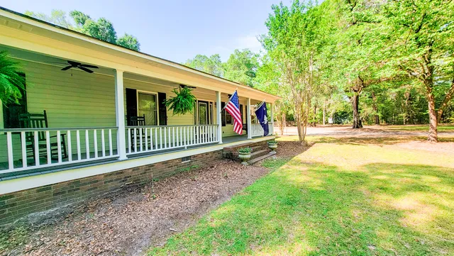$577,000 | 328 Sandy Springs Circle, Walterboro, SC 29488