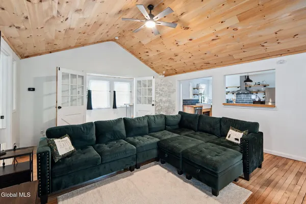 $2,300 | 1136 Enid Road, Summit, NY 12175