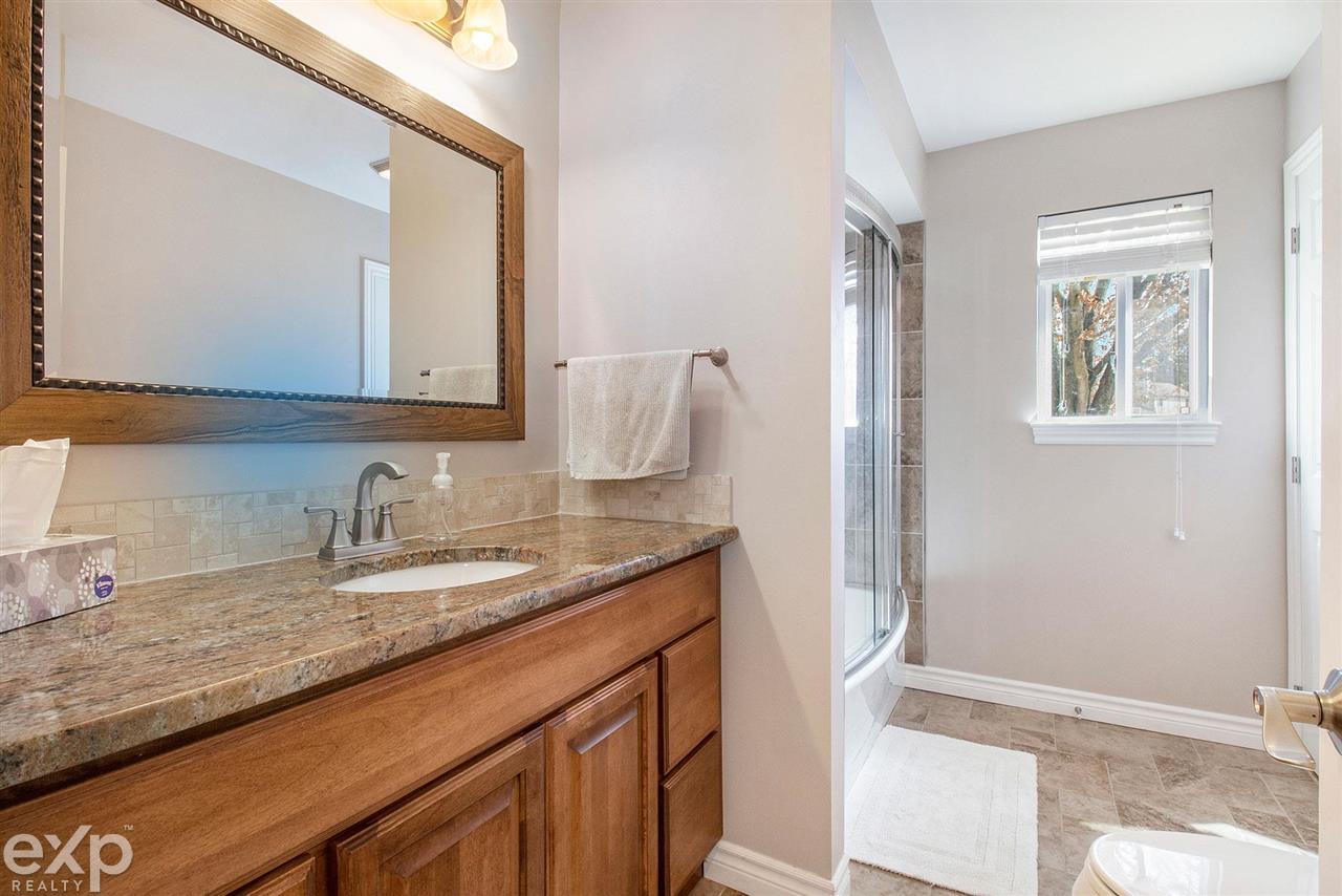 3691 Mason Howell, MI 48843 - Photo 14 of 31 Gallery Image 14