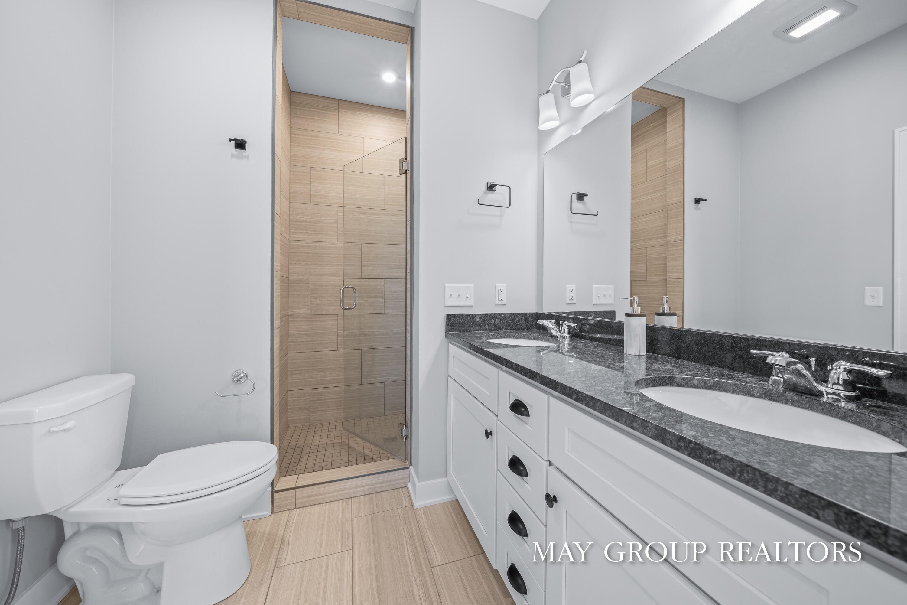 2523 Inverness Road Southeast Grand Rapids, MI 49546 - Photo 26 of 46 2523.Inverness.Rd-26