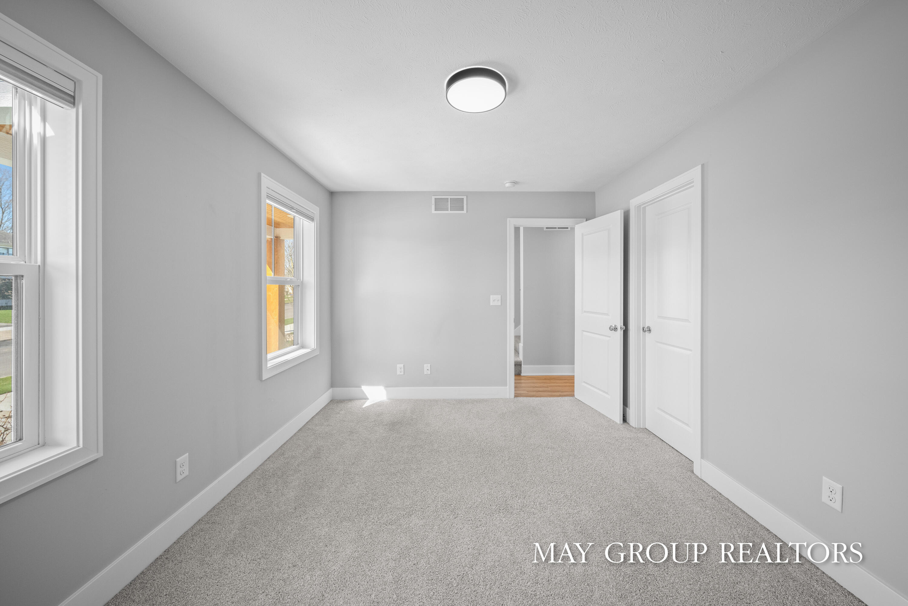 2523 Inverness Road Southeast Grand Rapids, MI 49546 - Photo 32 of 46 2523.Inverness.Rd-32