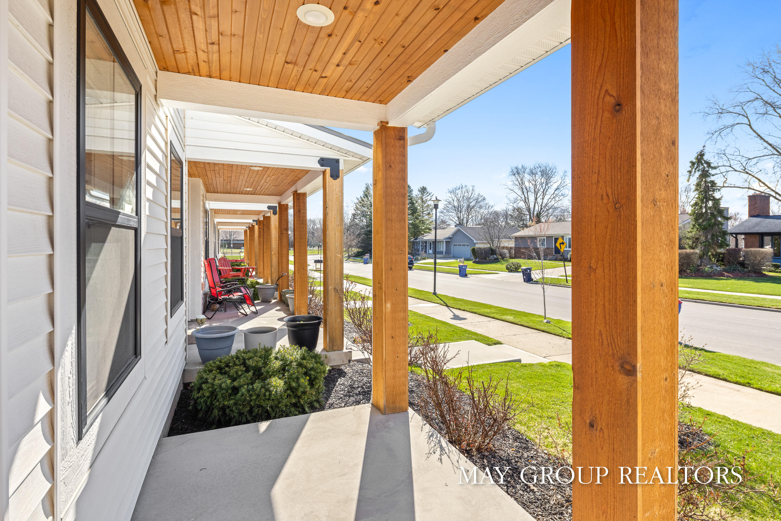 2523 Inverness Road Southeast Grand Rapids, MI 49546 - Photo 5 of 46 2523.Inverness.Rd-5