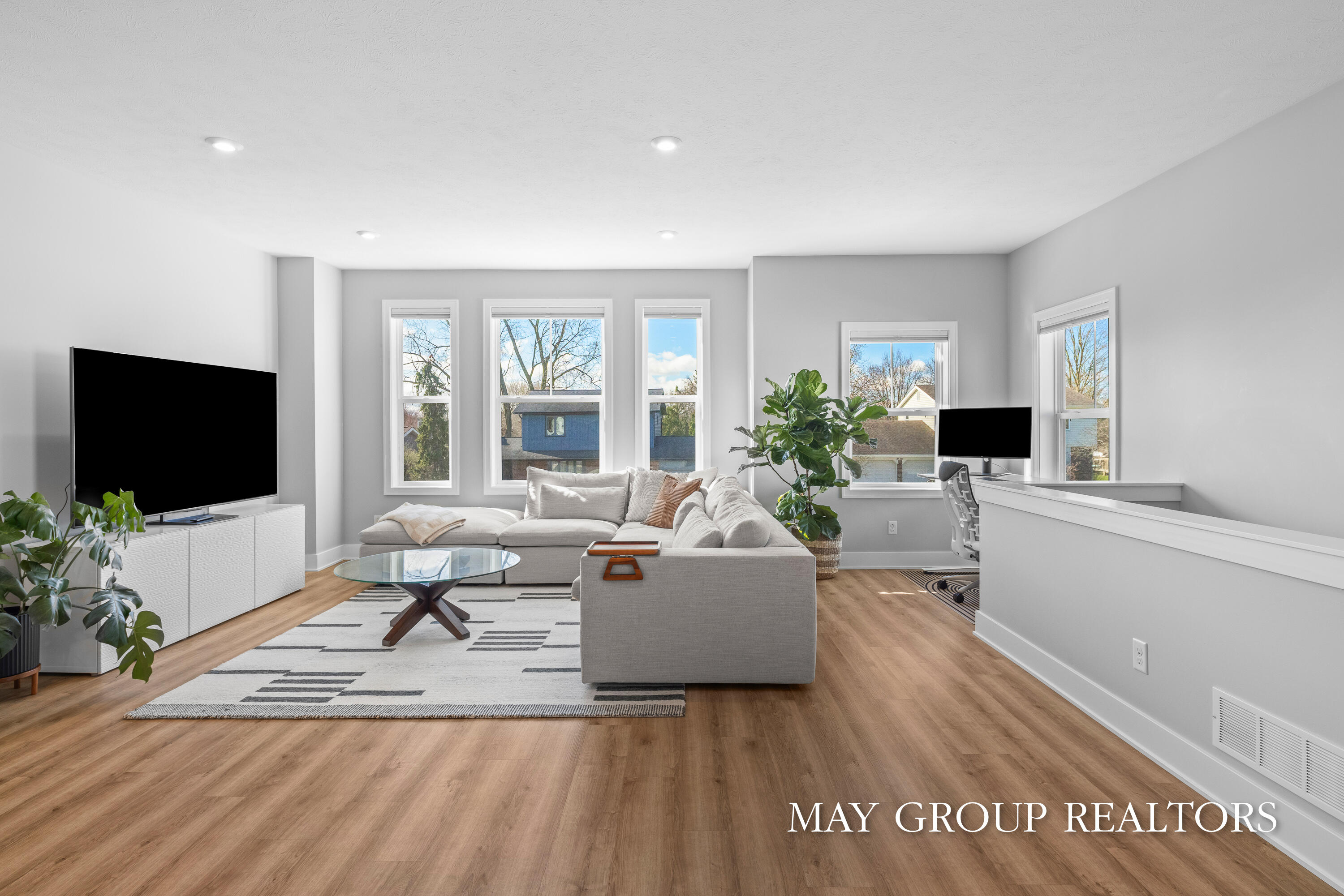 2523 Inverness Road Southeast Grand Rapids, MI 49546 - Photo 7 of 46 2523.Inverness.Rd-7