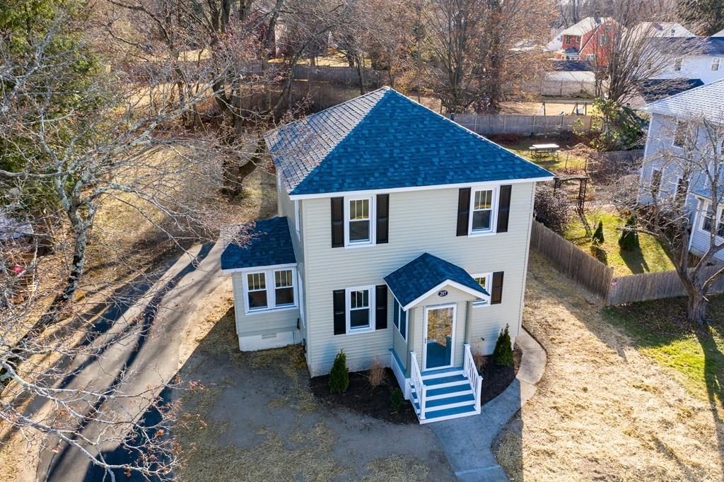 257 Bridge Road Northampton, MA 01062 - Photo 3 of 40