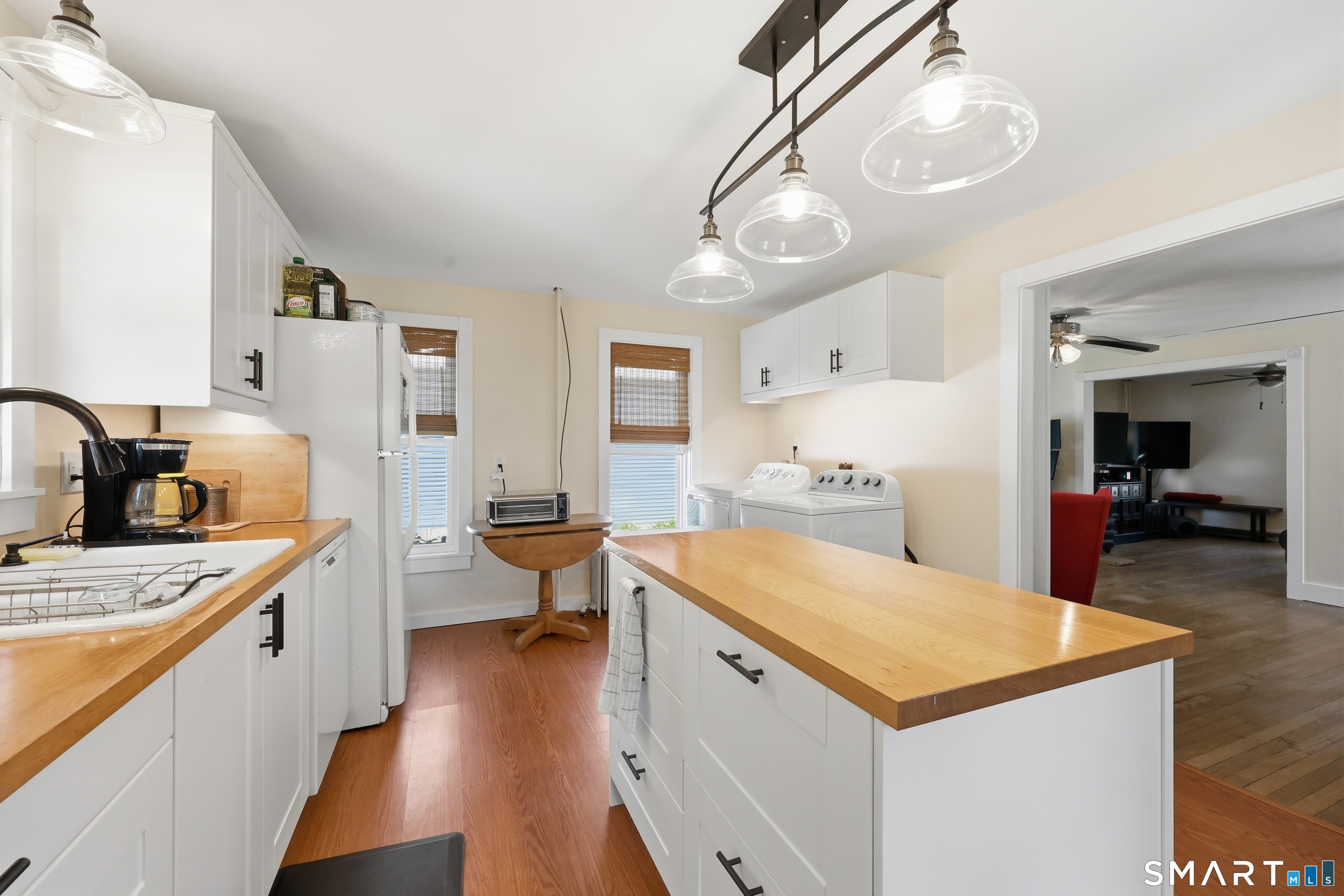 57 Ridge Road Middletown, CT 06457 - Photo 8 of 31