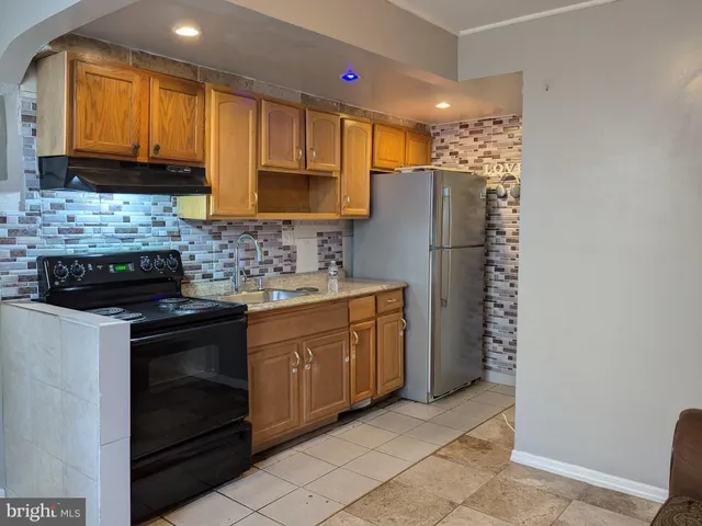 $975 | 1173 Atlantic Avenue, Camden, NJ 08104