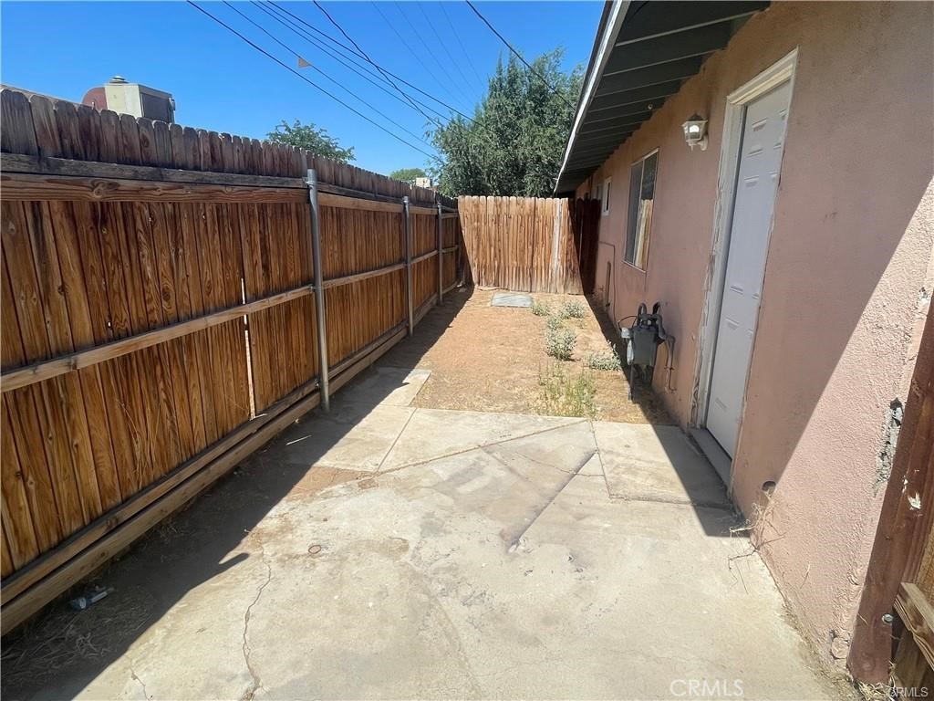 20365 Broken Bow Road Apple Valley, CA 92307 - Photo 9 of 9
