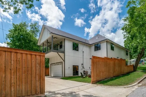$699,000 | 1000 Cameron Avenue, Dallas, TX 75223