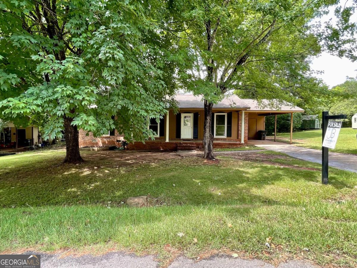 205 Lovelace Way Washington, GA 30673 - Photo 2 of 11