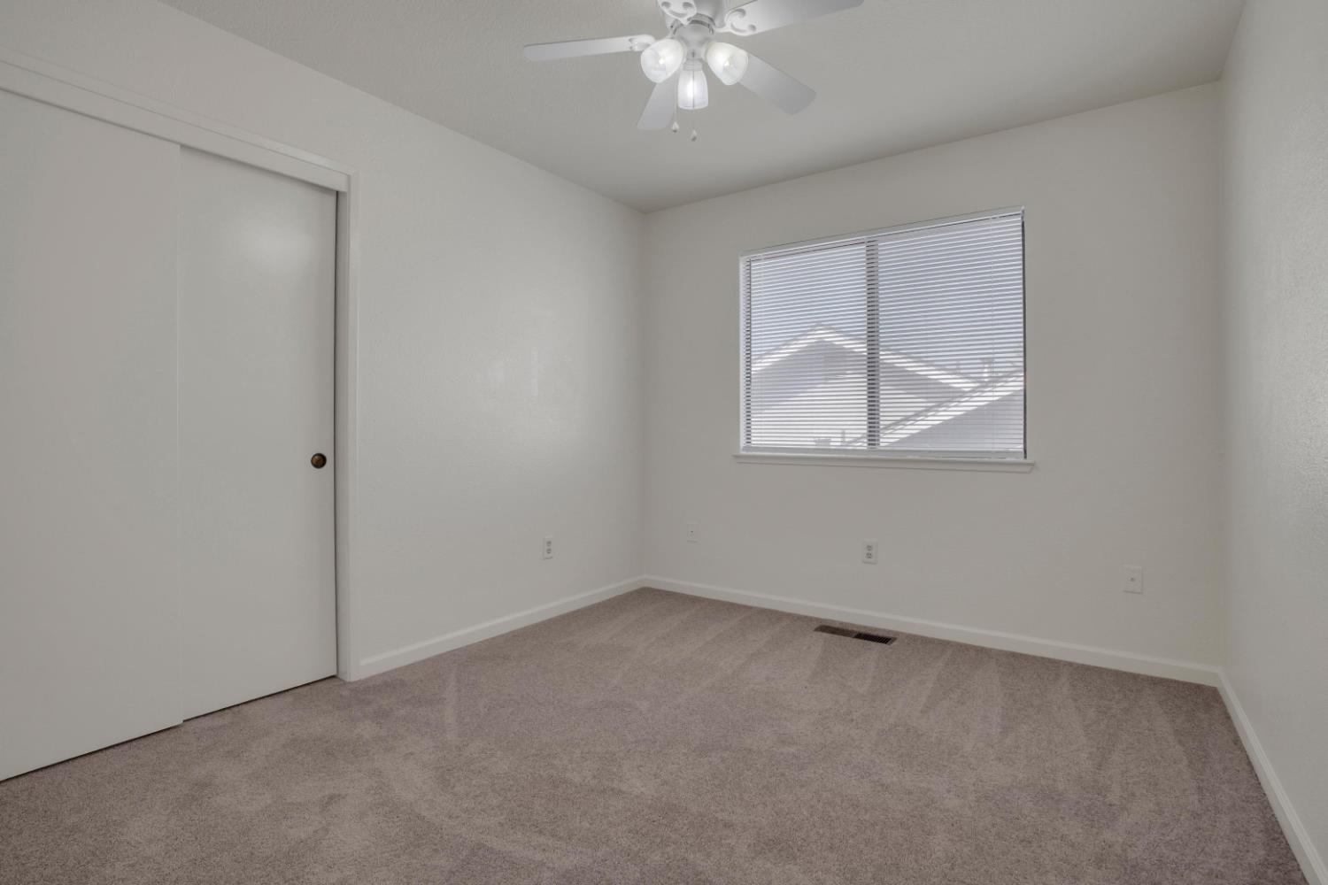 1535 Springville Way Turlock, CA 95380 - Photo 19 of 30