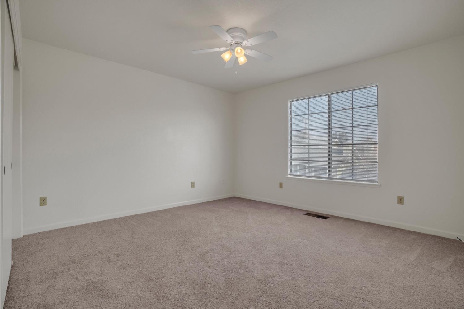 1535 Springville Way Turlock, CA 95380 - Photo 20 of 30