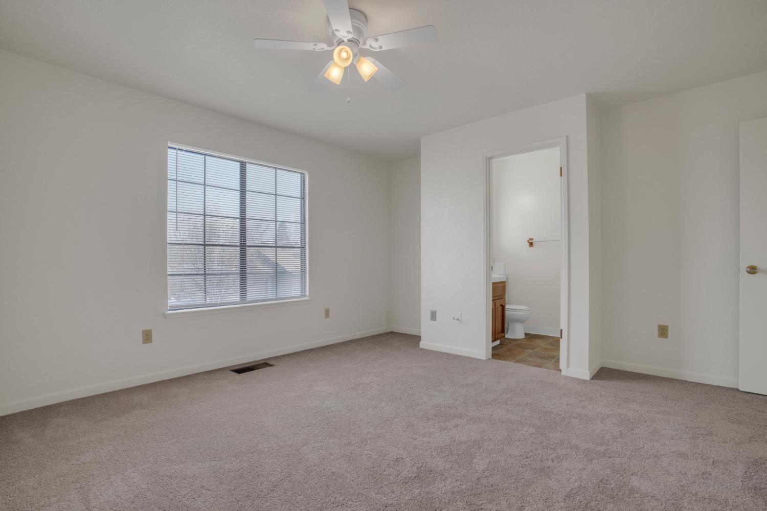 1535 Springville Way Turlock, CA 95380 - Photo 21 of 30