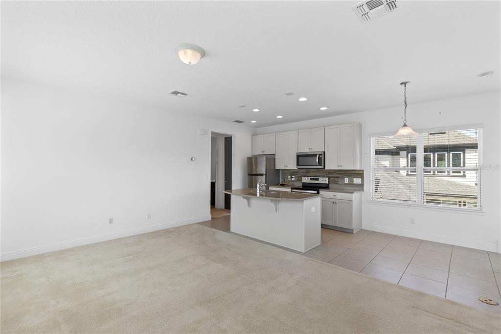 13153 Lessing Avenue Orlando, FL 32827 - Photo 4 of 19
