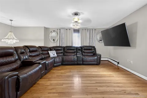 $949,000 | 463 Louis Avenue, Floral Park, NY 11001